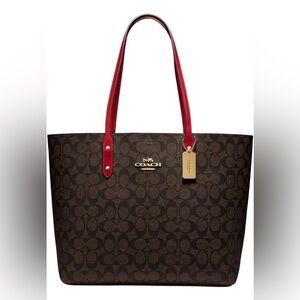 🌺🌺NWT COACH Reversible City Tote In Signature Canvas with Removable Pouch🌺🌺